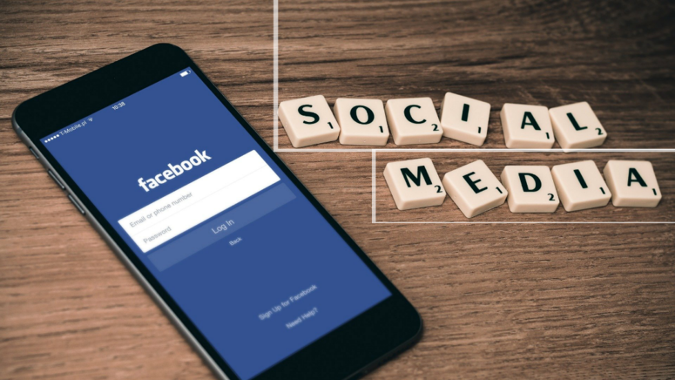 Trik Mudah Promosi di Facebook